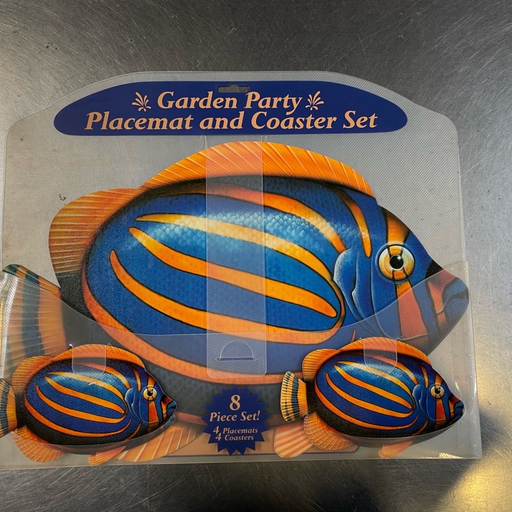 Fish mat and coaster set